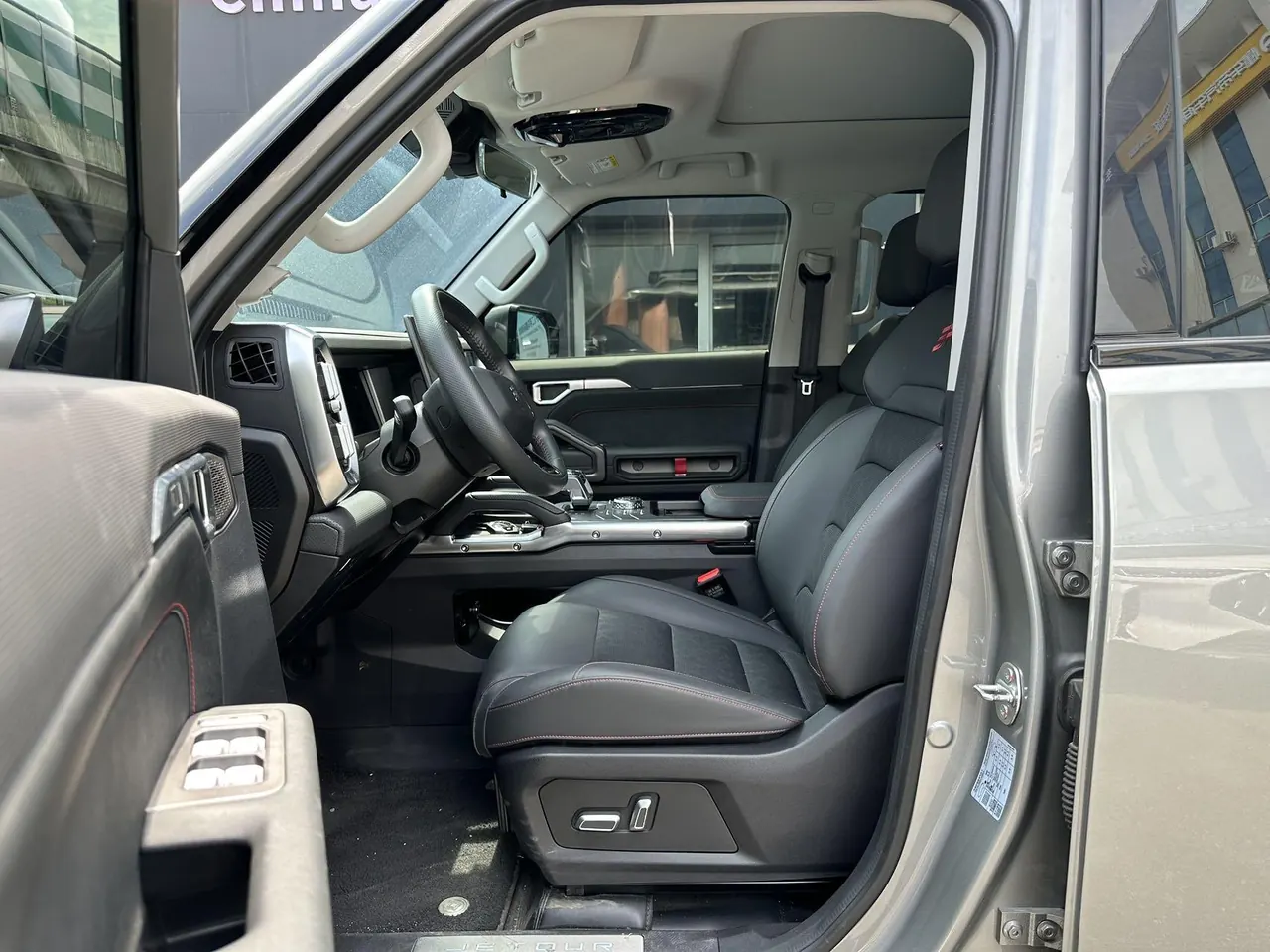 Jetour 2024 ShanHai T2 C- DM 1.5T 206KM 4-wheel drive mountain version automatic gear 3