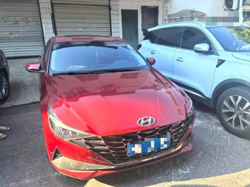 Hyundai 2021 Elantra -3-compartment 1.5 stepless LUX premium automatic gear 2
