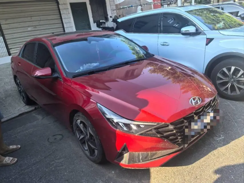 Hyundai 2021 Elantra -3-compartment 1.5 stepless LUX premium automatic gear 3