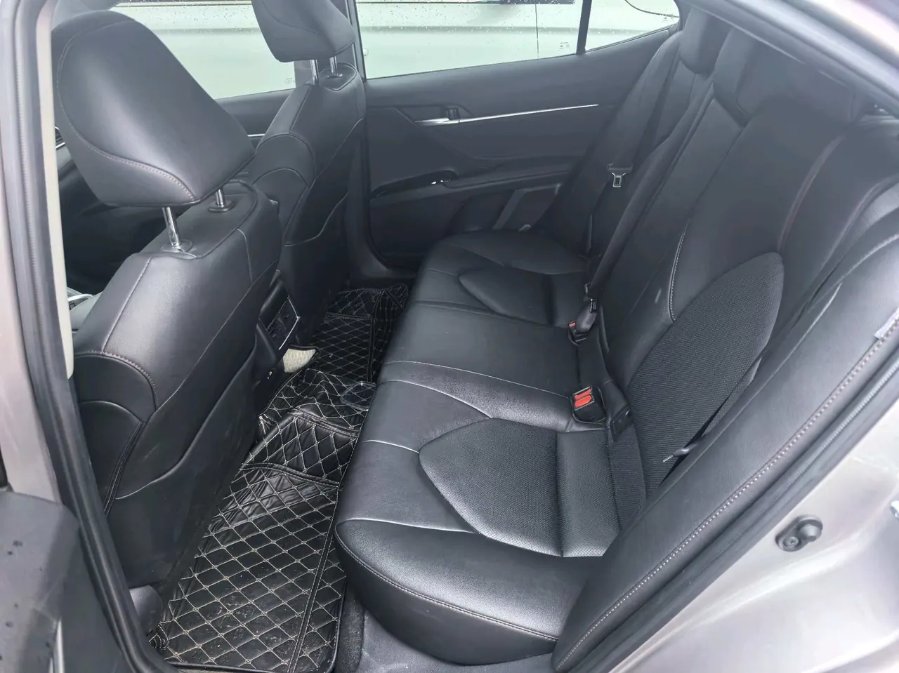 Toyota 2021 Camry 2.0G Stepless Deluxe Edition Automatic Gear 3