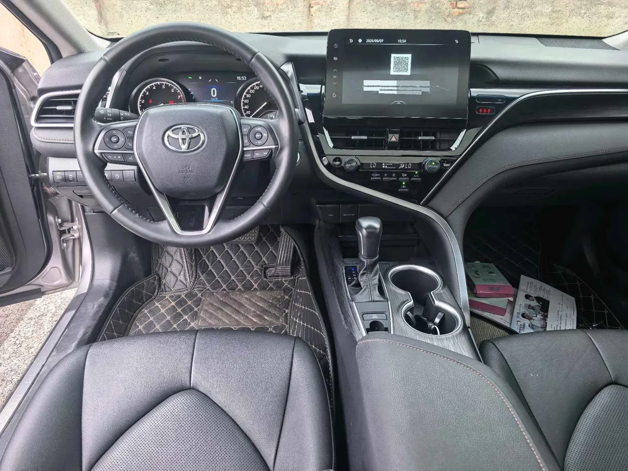Toyota 2021 Camry 2.0G Stepless Deluxe Edition Automatic Gear 4