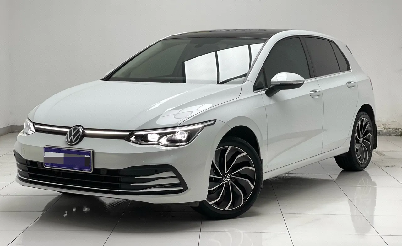 Volkswagen 2021 Golf 8 PRO 1.4TSI 280TSI Automatic - View 1