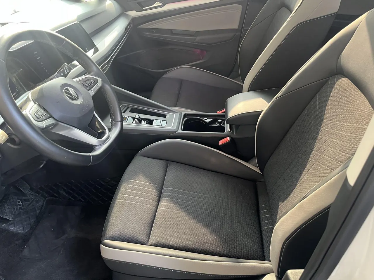 Volkswagen 2021 Golf 8 PRO 1.4TSI 280TSI Automatic 4