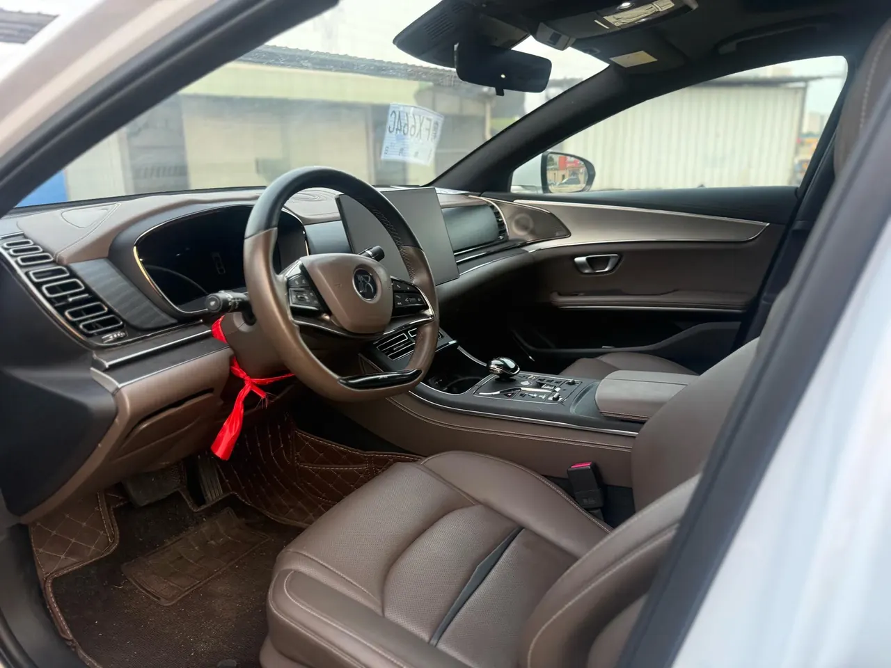BYD 2020 Han DM 2.0T four-wheel drive performance version luxury automatic gear 2