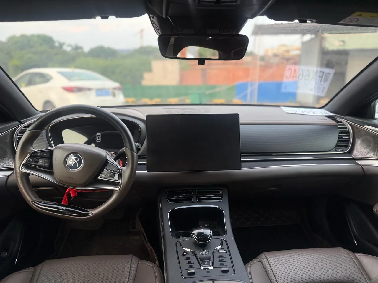 BYD 2020 Han DM 2.0T four-wheel drive performance version luxury automatic gear 4