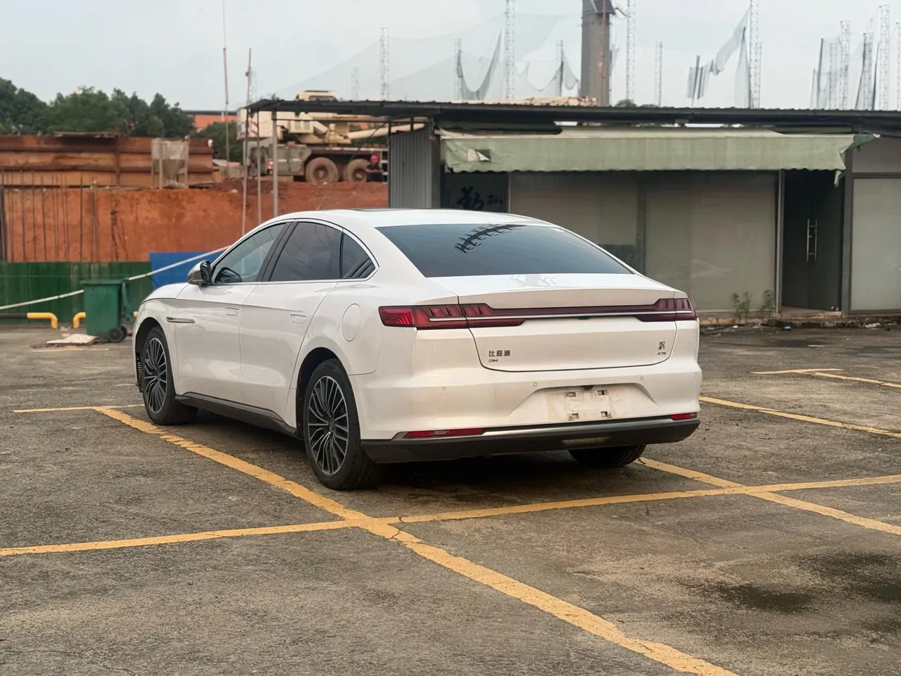 BYD 2020 Han DM 2.0T four-wheel drive performance version luxury automatic gear 6