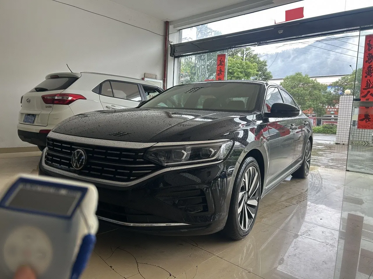 Volkswagen 2024 Passat 2.0TSI 380TSI Longyao Edition Automatic Gear - View 1
