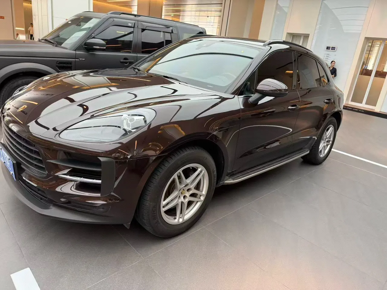 Porsche Macan (Imported) 2020 Macan 2.0T Automatic Gear - View 1