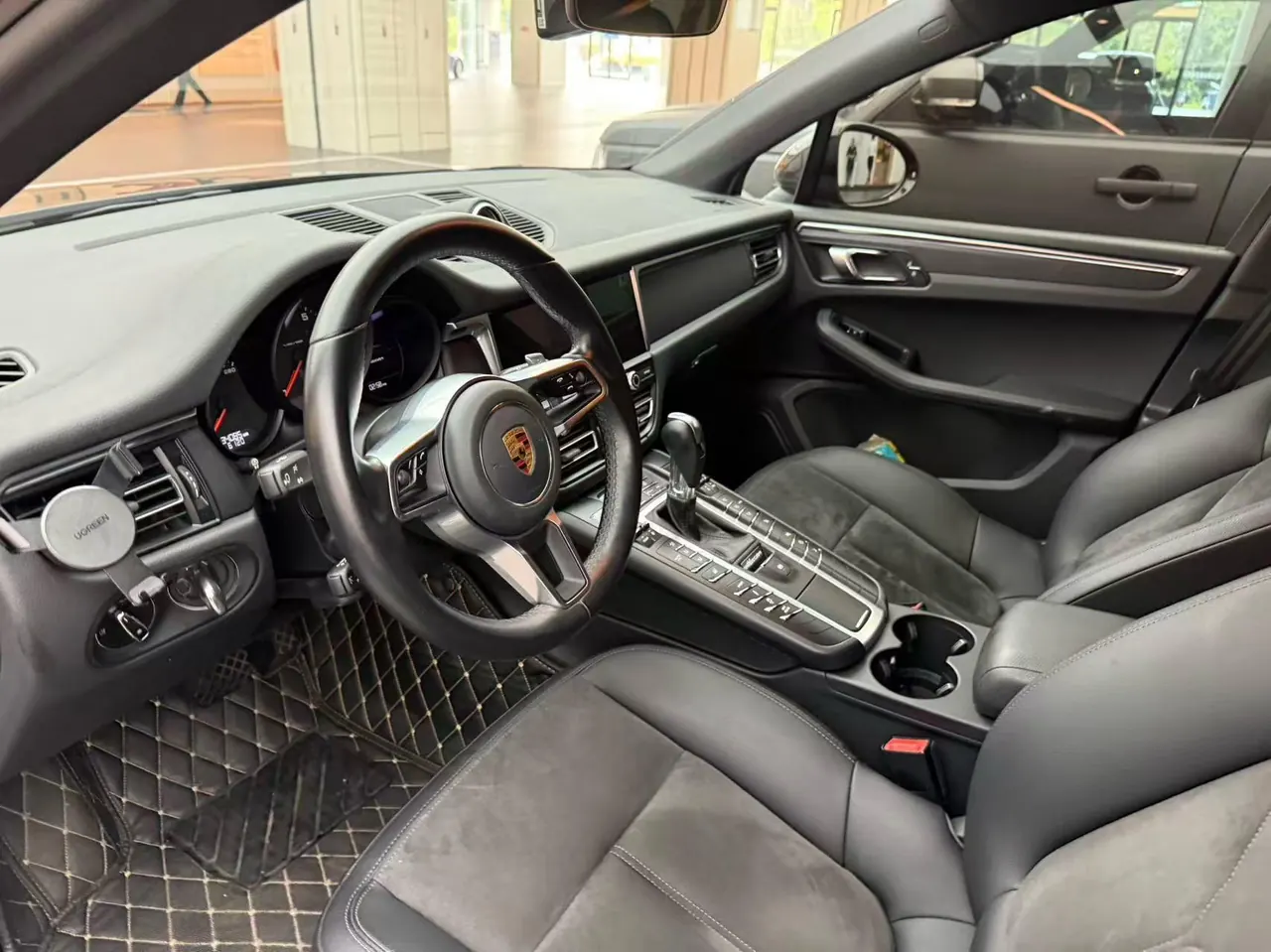 Porsche Macan (Imported) 2020 Macan 2.0T Automatic Gear 2