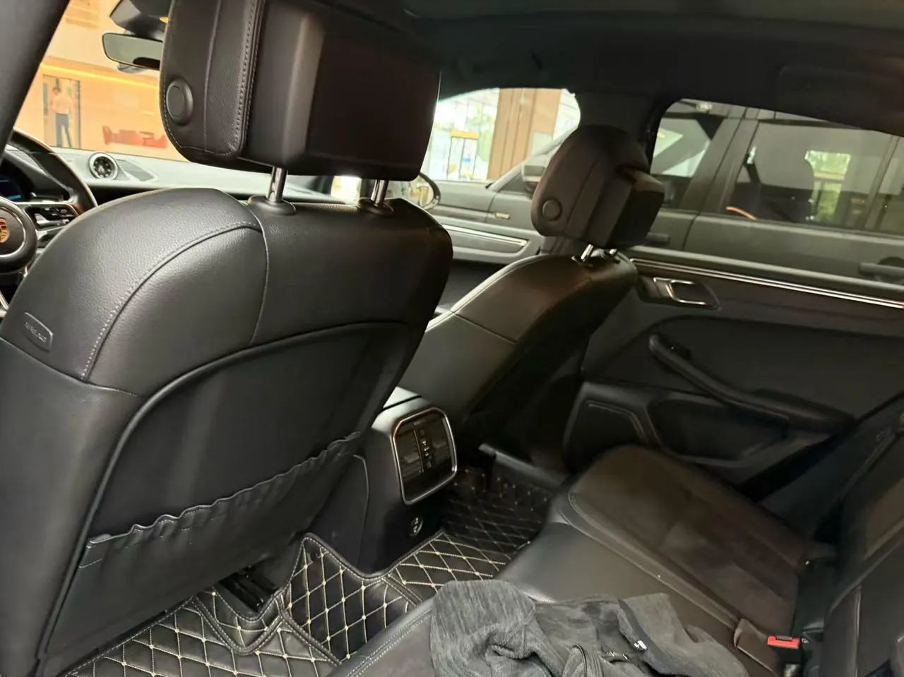 Porsche Macan (Imported) 2020 Macan 2.0T Automatic Gear 3