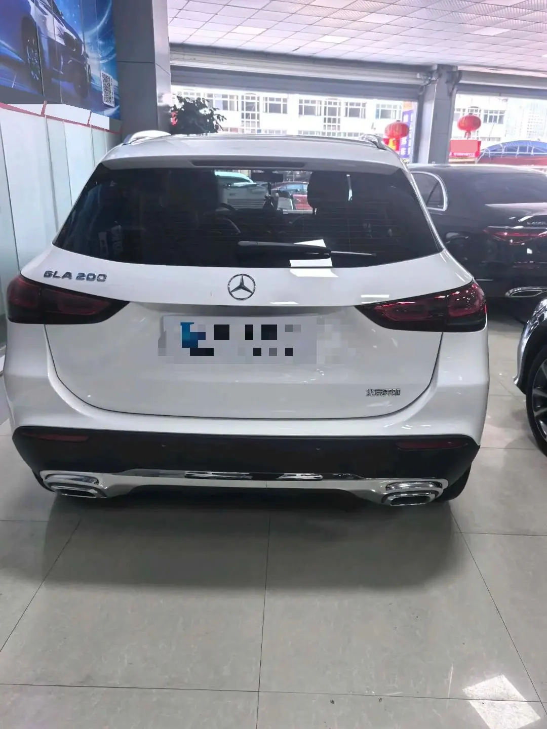 Mercedes Benz 2020 GLA 200 1.3T automatic gear 3