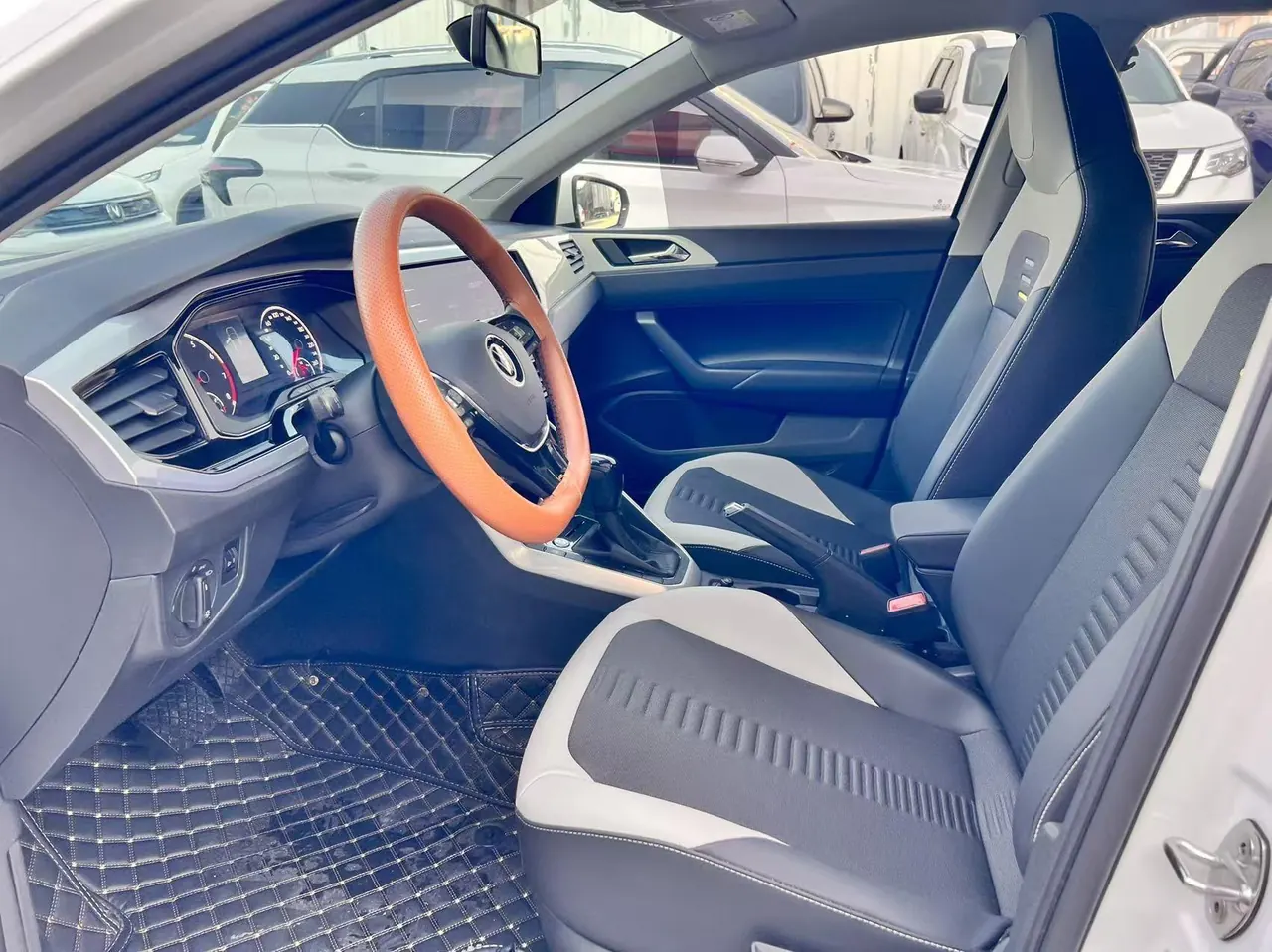 Volkswagen 2021 POLO Plus 1.5 Colorful Technology Edition Automatic Gear 4