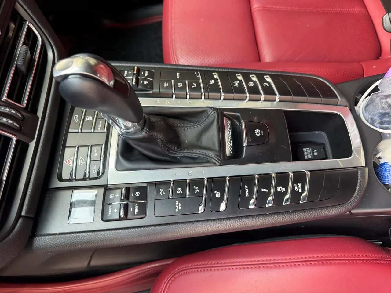 Porsche Macan (Imported) 2020 Macan 2.0T Automatic Gear 3