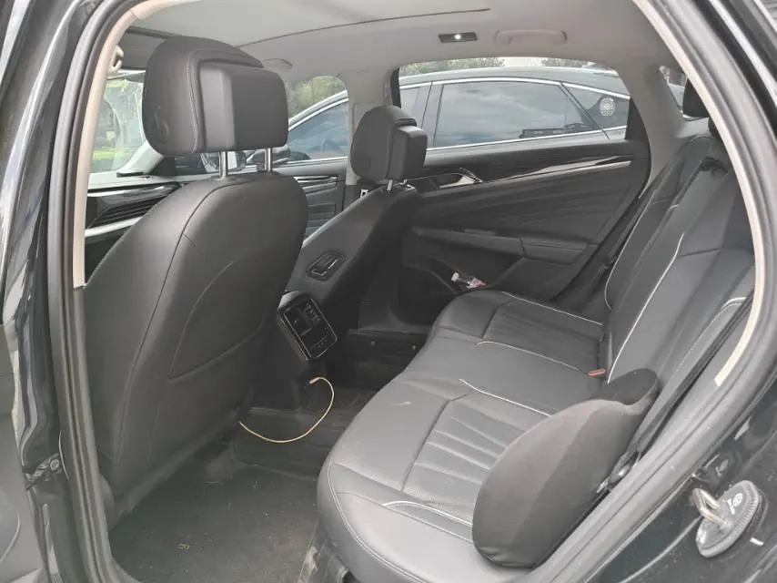 Volkswagen 2024 Passat 2.0TSI 380TSI Deluxe Edition Automatic 4