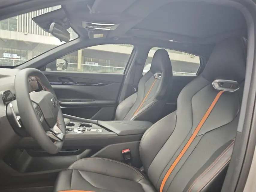 ChangAn 2024 UNI-V 1.5T Prestige Automatic 10