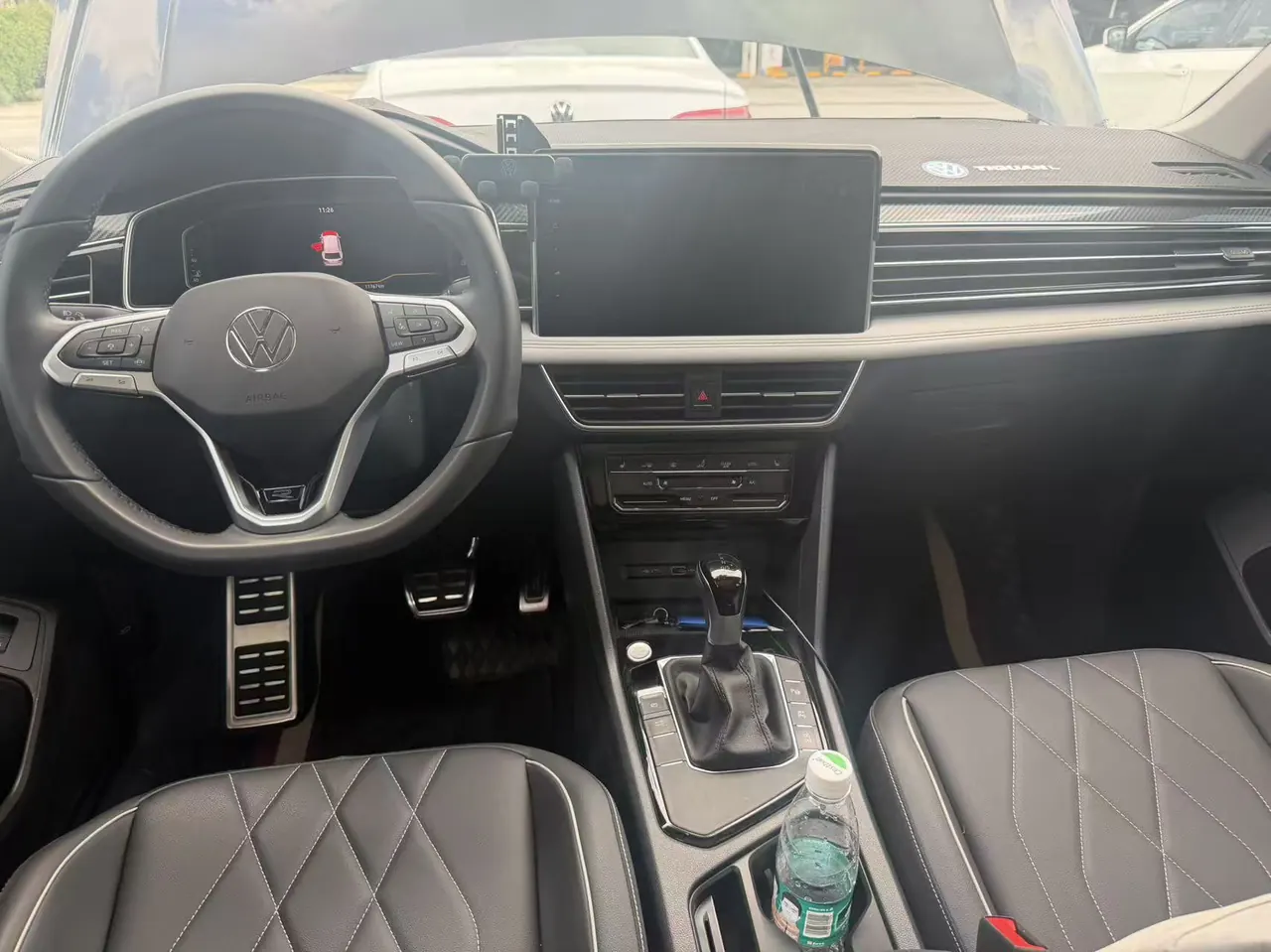 Volkswagen 2024 Tiguan L R-Line 2.0TSI 330TSI Two‑wheel‑drive R‑Line Dragon Glory Edition Automatic 4