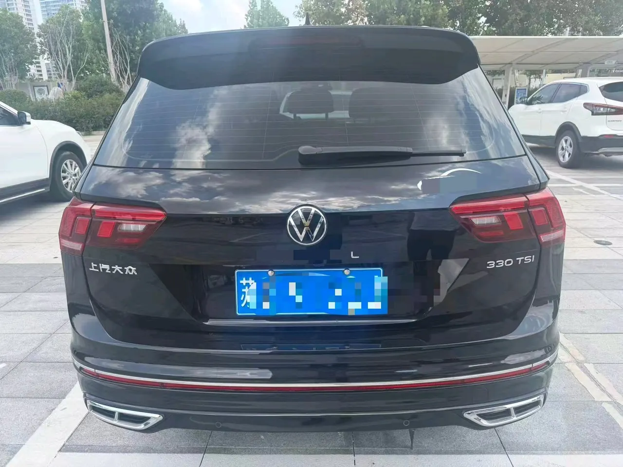 Volkswagen 2024 Tiguan L R-Line 2.0TSI 330TSI Two‑wheel‑drive R‑Line Dragon Glory Edition Automatic 5