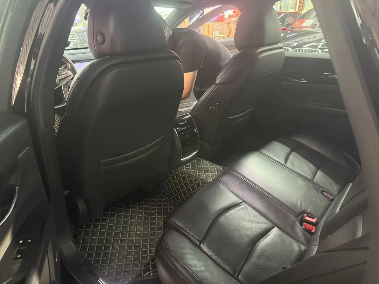 Cadillac 2021 CT6 2.0T 28T luxury automatic gear 3