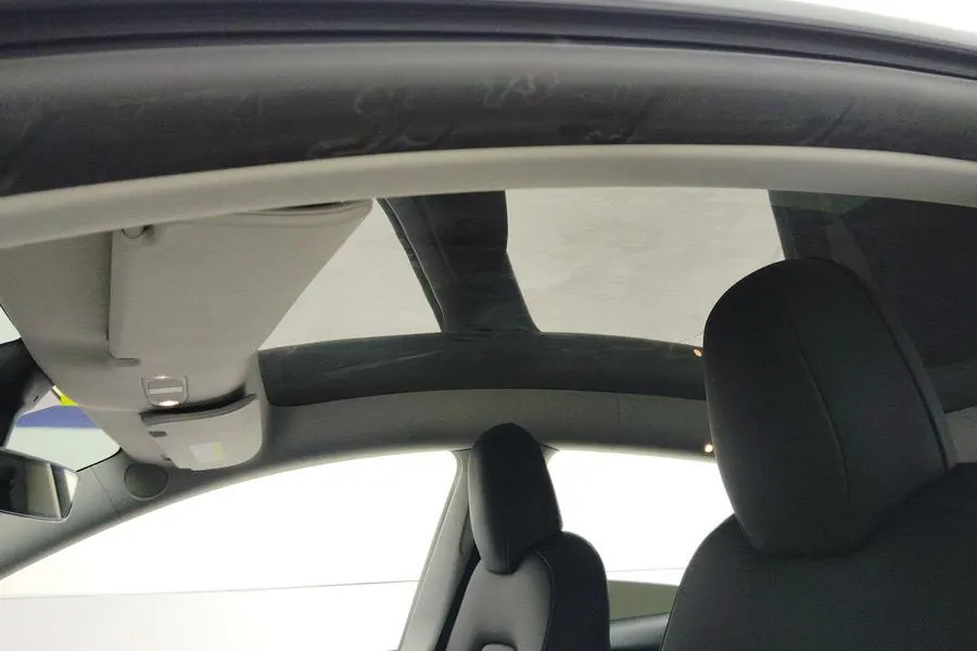 Tesla 2021 Model Y long endurance all-wheel drive version automatic transmission 3
