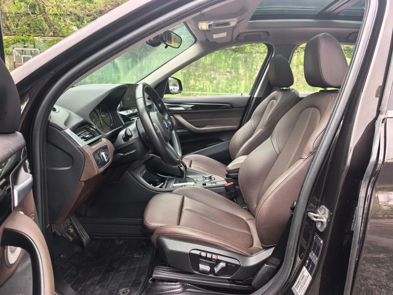 BMW 2022 X1 sDrive25Li 2.0T Leading Automatic Gear 4