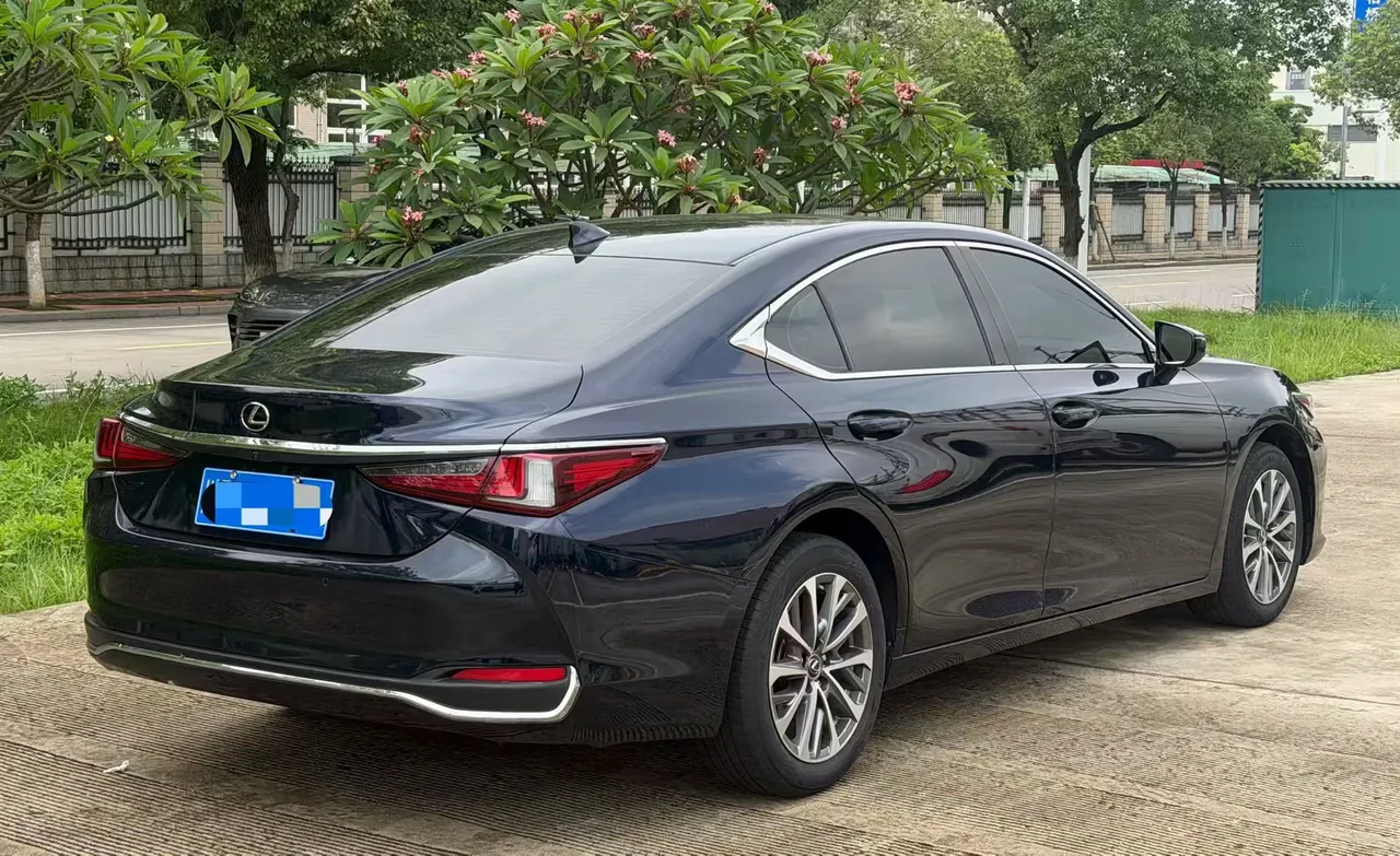 Lexus ES (Imported) 2021 ES200 2.0 Stepless Deluxe Edition Automatic Gear 7