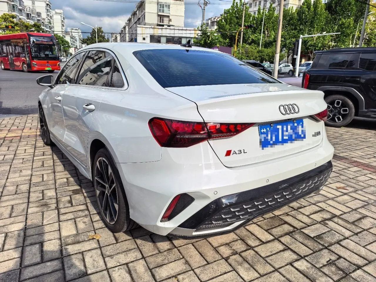 Audi 2025 A3L Limousine 1.5TFSI 35TFSI Flying Premium Automatic 2
