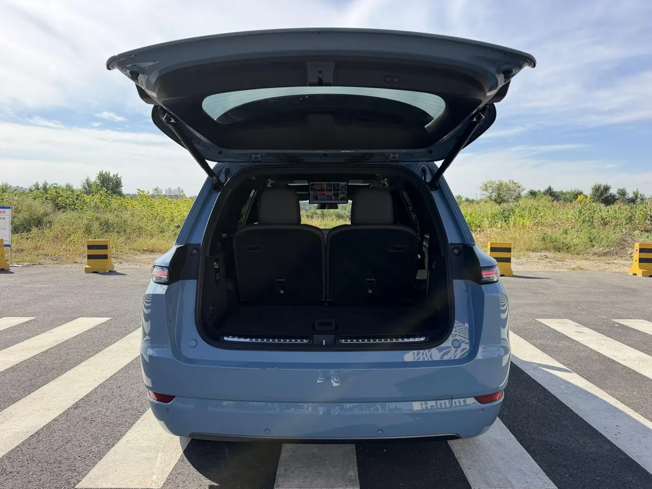 Li 2022 L9 1.5T Max Edition Automatic Gear 10