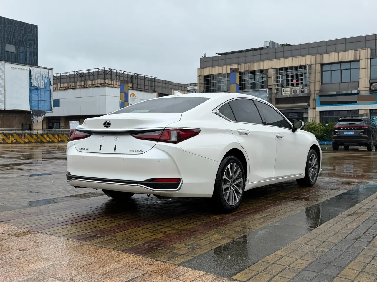 Lexus ES (Imported) 2022 ES200 2.0 Stepless Premium Edition Automatic Gear 9