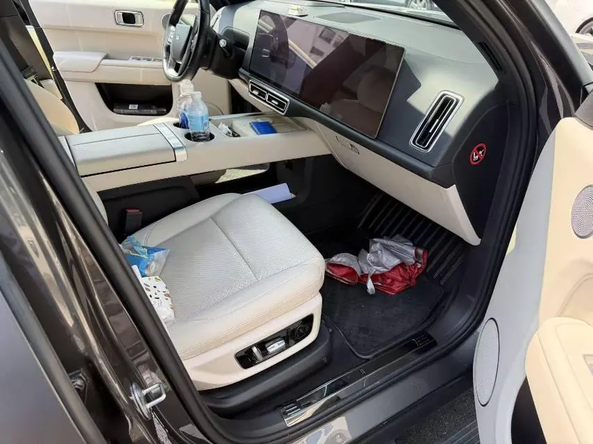 Li 2022 L9 1.5T Max Edition Automatic Gear 5