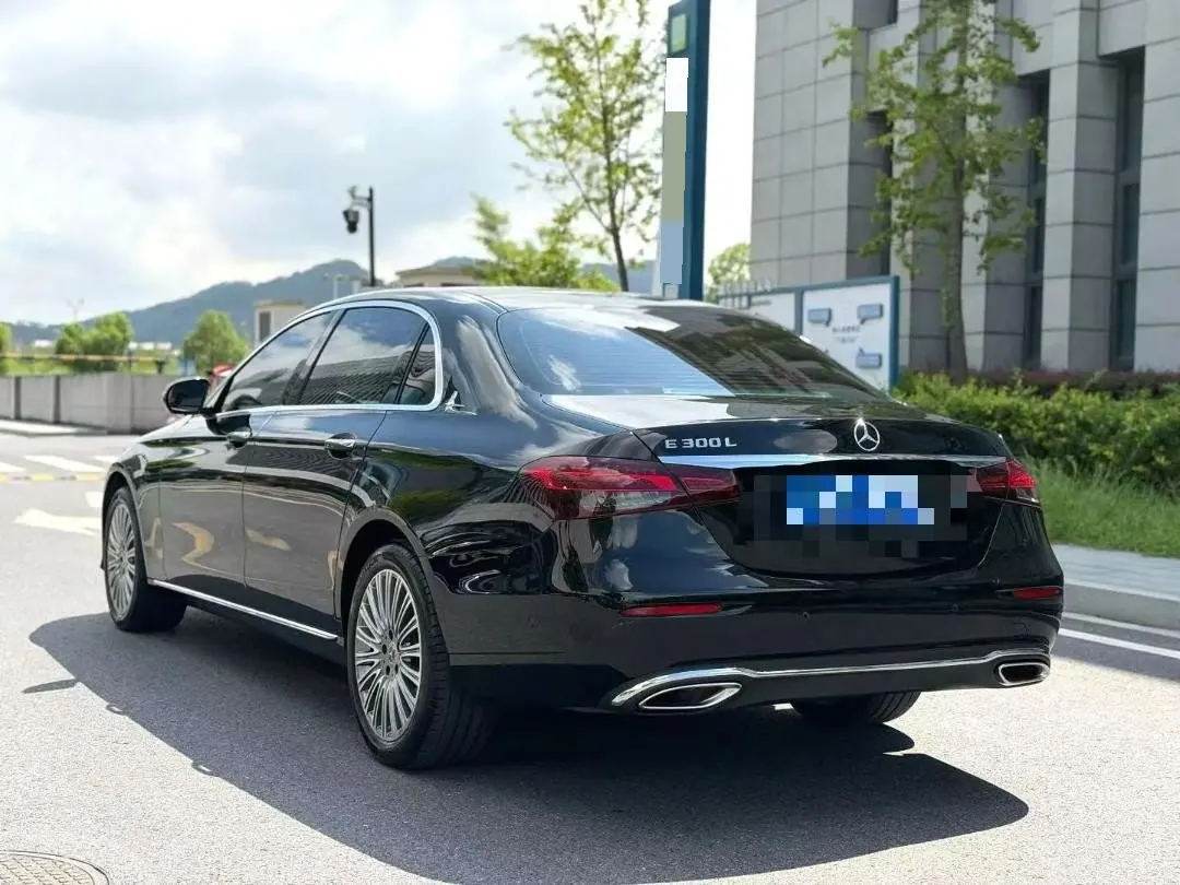 Mercedes Benz E Class 2023 E 300 L 2.0T Luxury Automatic Gear 2