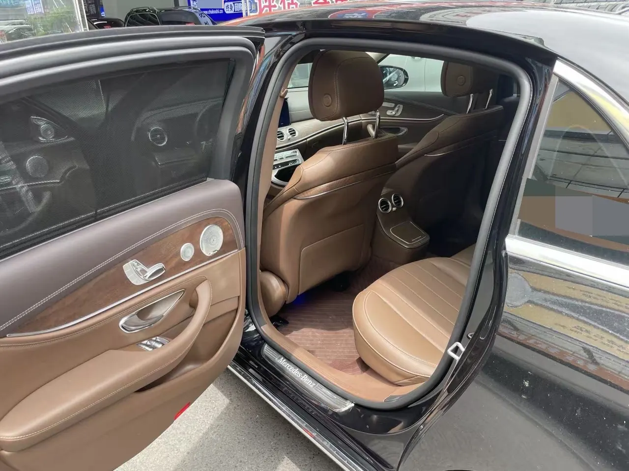 Mercedes Benz E Class 2023 E 300 L 2.0T Luxury Automatic Gear 4