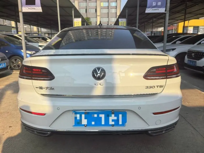 Volkswagen 2025 CC 2.0TSI 330TSI Dazzling Auto 4