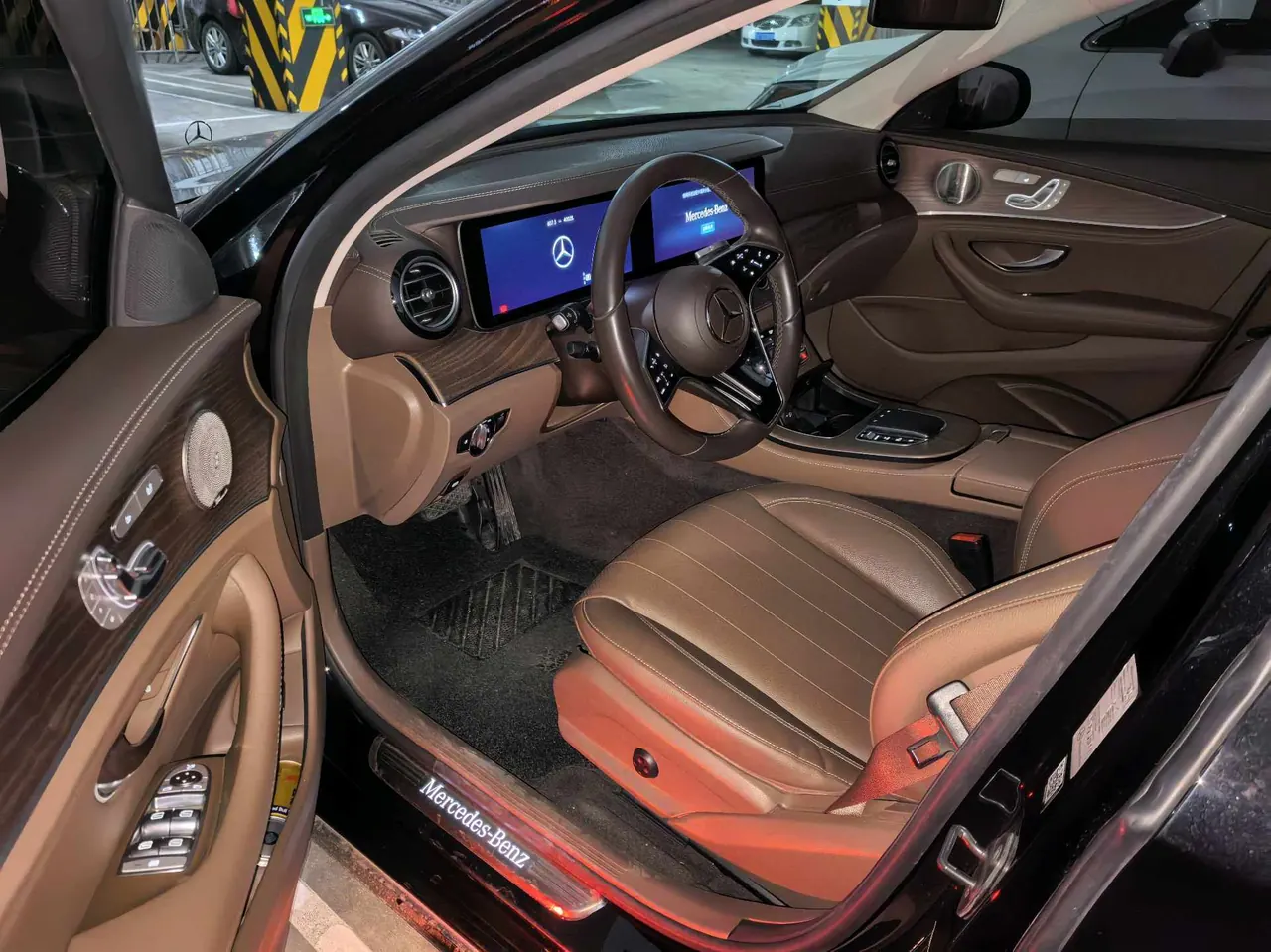 Mercedes Benz E Class 2022 E 300 L 2.0T Luxury Automatic Gear 2