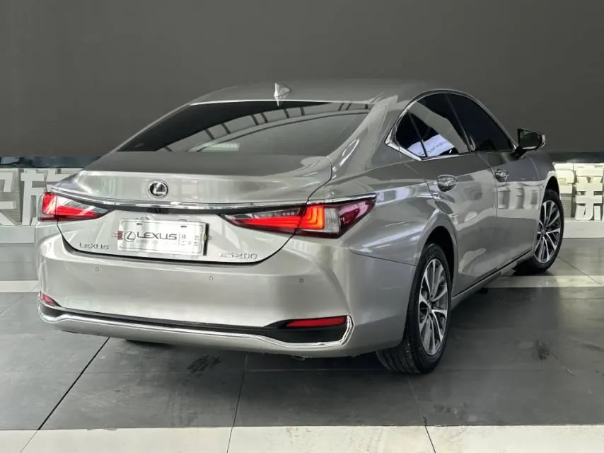 Lexus ES (Imported) 2022 ES200 2.0 Stepless Premium Edition Automatic Gear 4