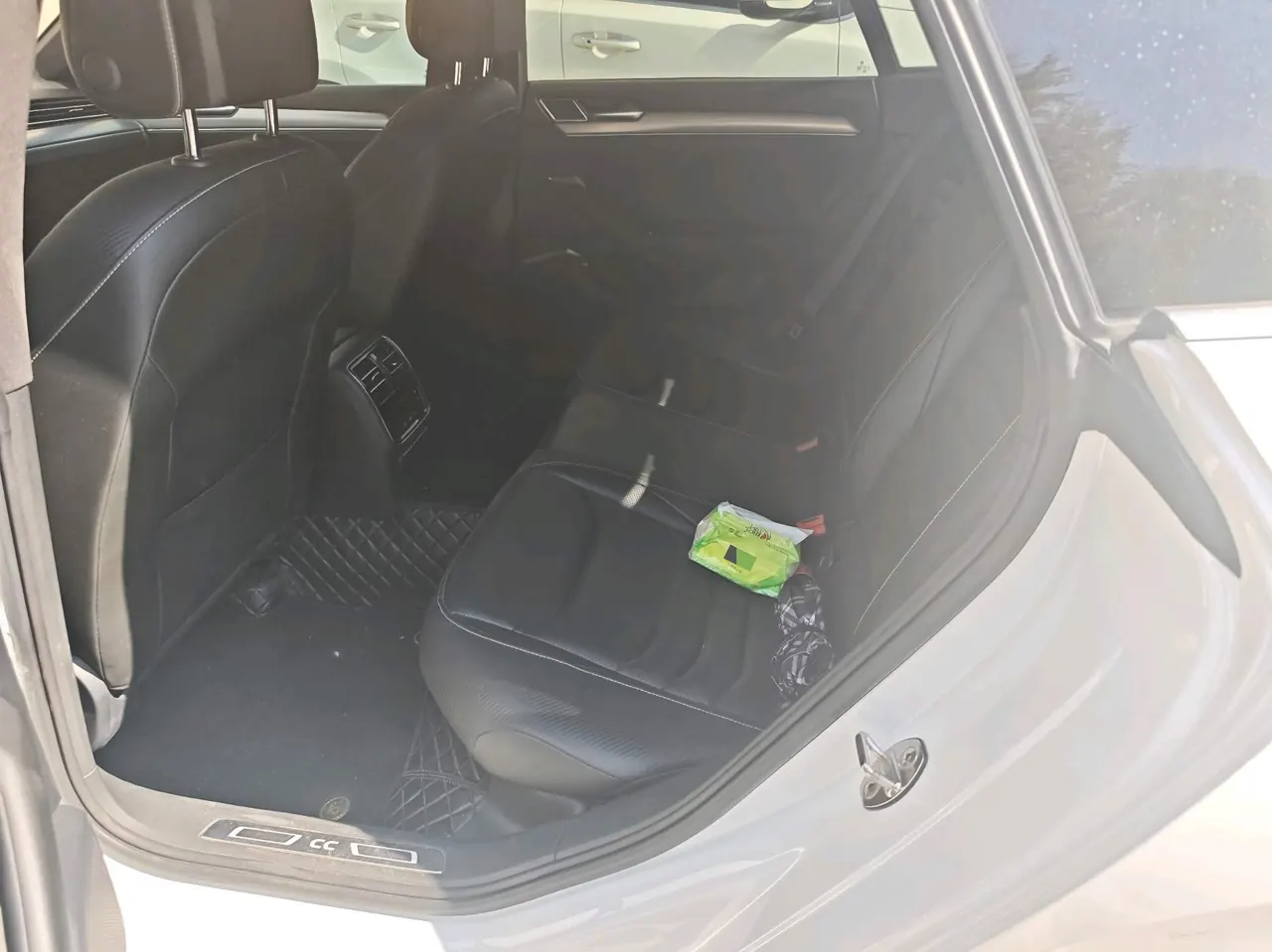 Volkswagen 2020 CC 2.0TSI 330TSI beauty version of automatic gear 5