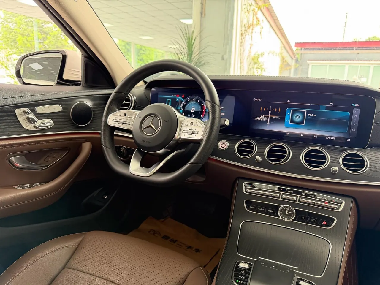 Mercedes Benz E-Class 2020 E 300 L 2.0T Sports Fashion Automatic Gear 6