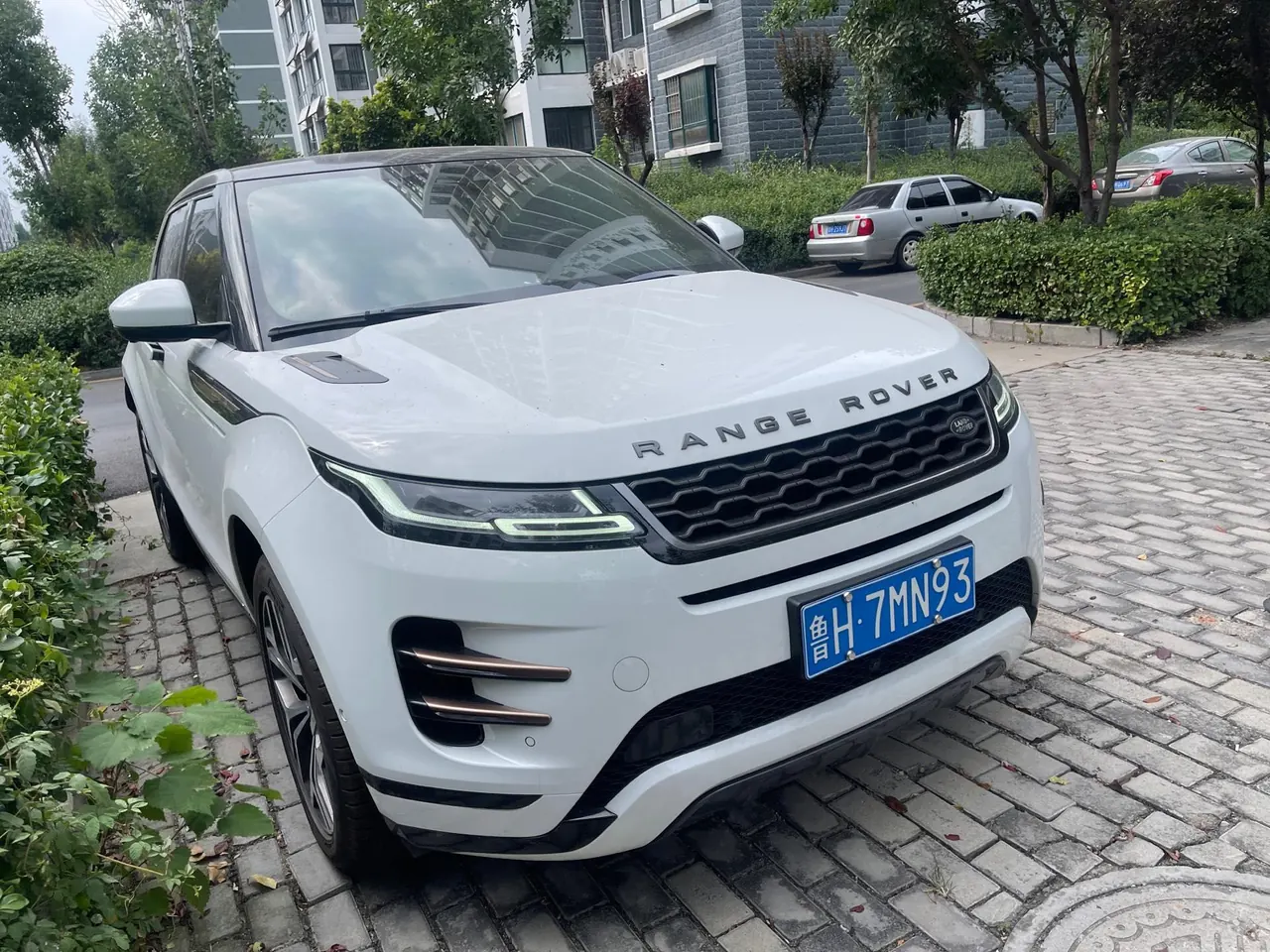 Land Rover 2020 Range Rover Aurora 48V 2.0T 249PS R-DYNAMIC SE Sports Technology Edition Automatic Gear 2