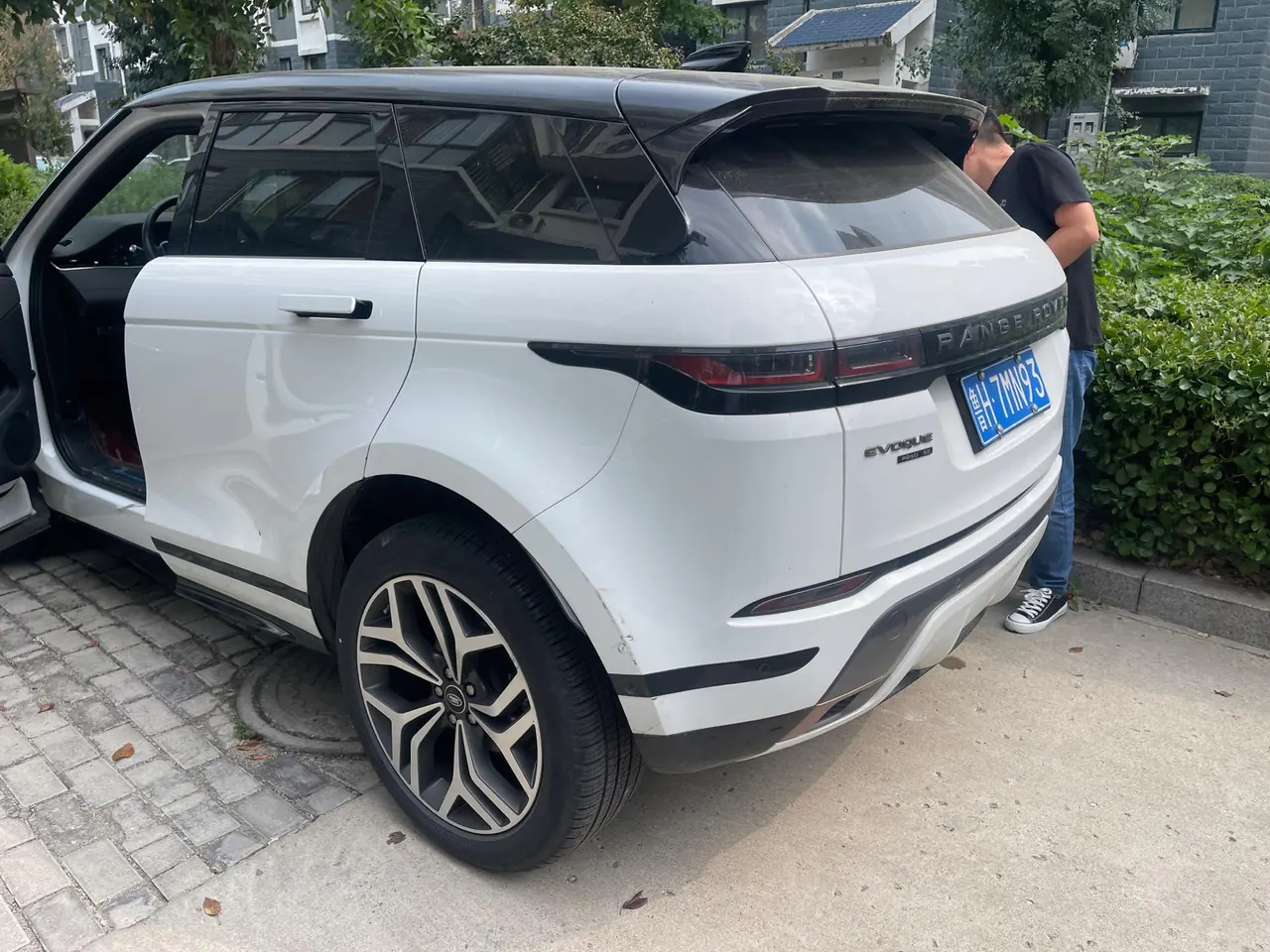 Land Rover 2020 Range Rover Aurora 48V 2.0T 249PS R-DYNAMIC SE Sports Technology Edition Automatic Gear 3
