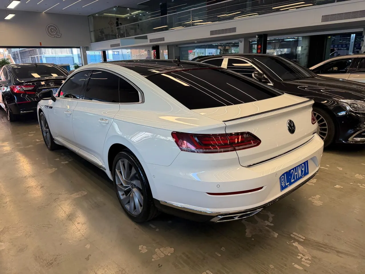 Volkswagen 2021 CC 2.0TSI 380TSI eye-catching automatic gear 9