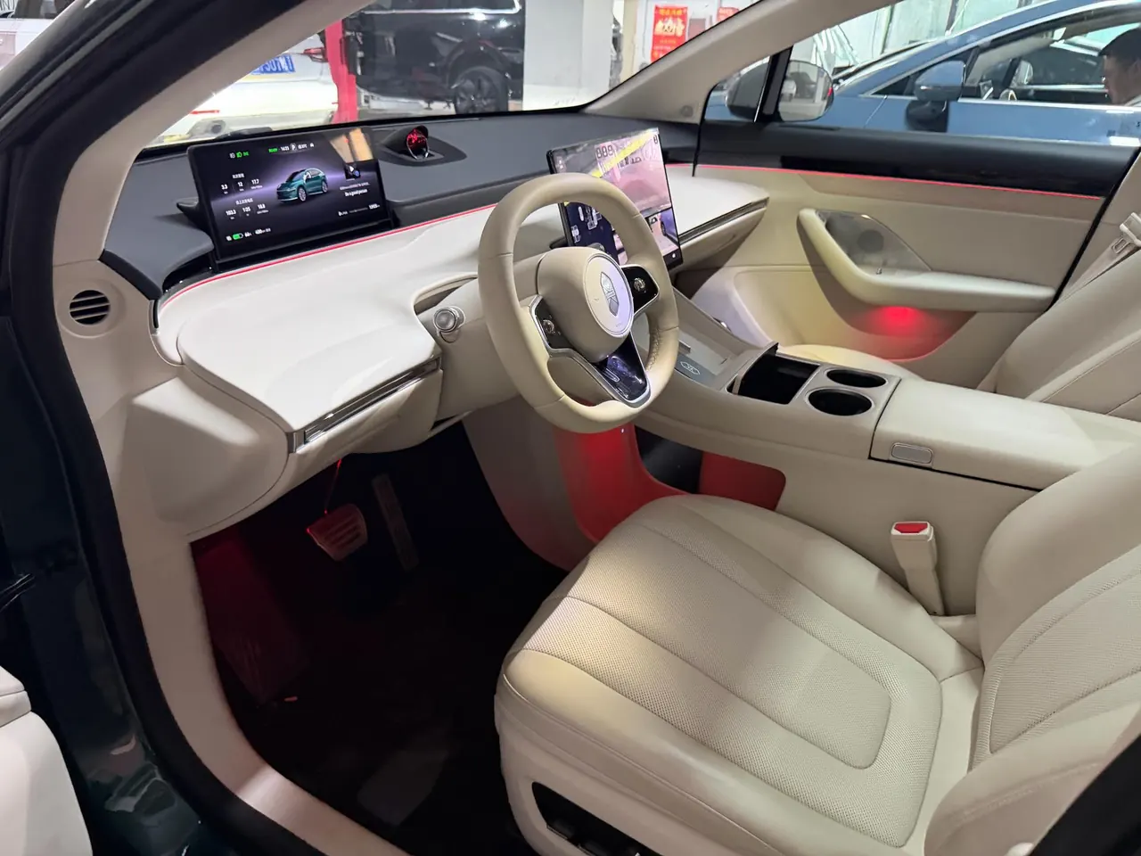 Intellectual 2024 R 7 802km Max Automatic Gear 2