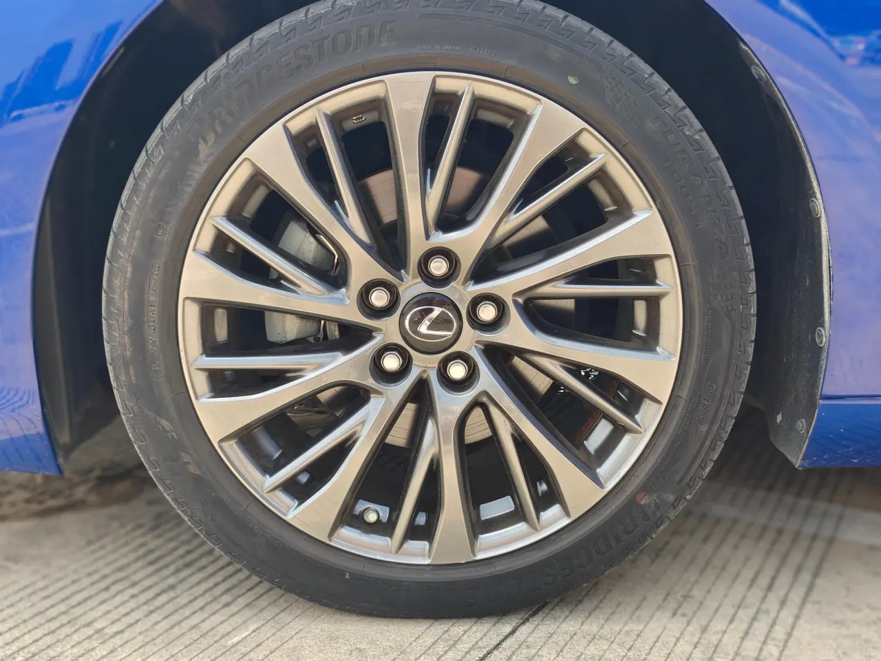 Lexus ES (Imported) 2020 ES260 F SPORT 2.5 Automatic Gear 8