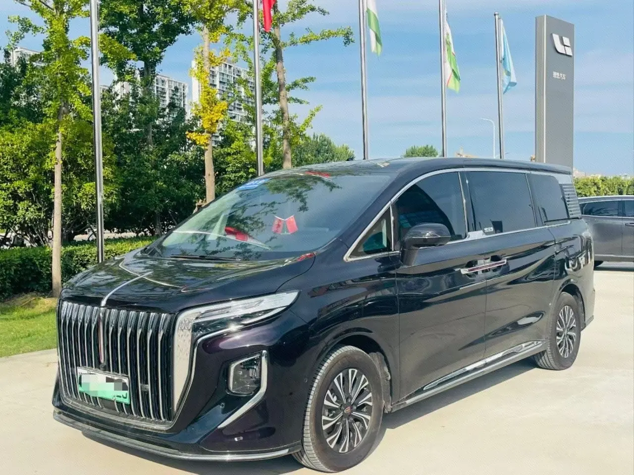 HongQi 2024 HQ9 PHEV 2.0T 4-wheel drive deluxe automatic gear - View 1