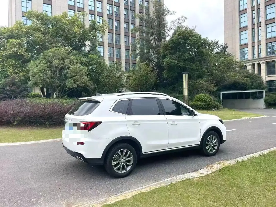 Roewe 2025 RX5 PLUS 1.5TGI 330TGI Lingchao Zhihui Edition Automatic Gear 9