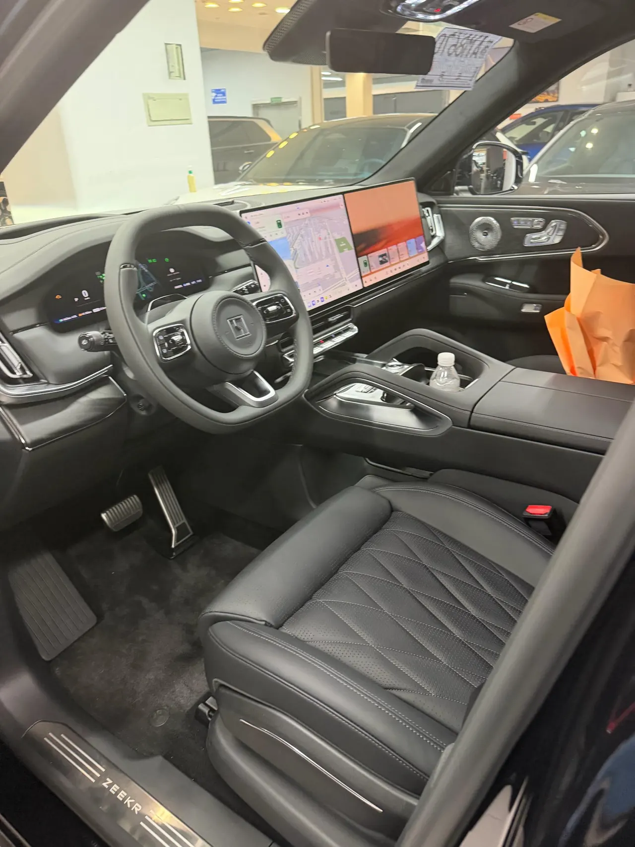 Zeekr 2026 Zeekr 8X 2.0T Ultra Edition 70kWh Automatic 3