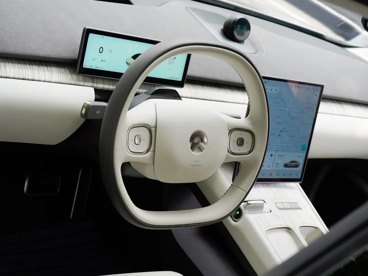 NIO 2024 ET7 75kWh Executive Edition Automatic Gear 16
