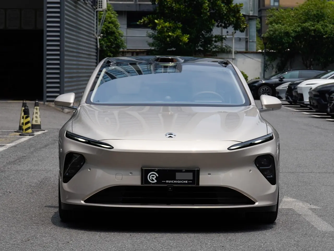 NIO 2024 ET7 75kWh Executive Edition Automatic Gear 2