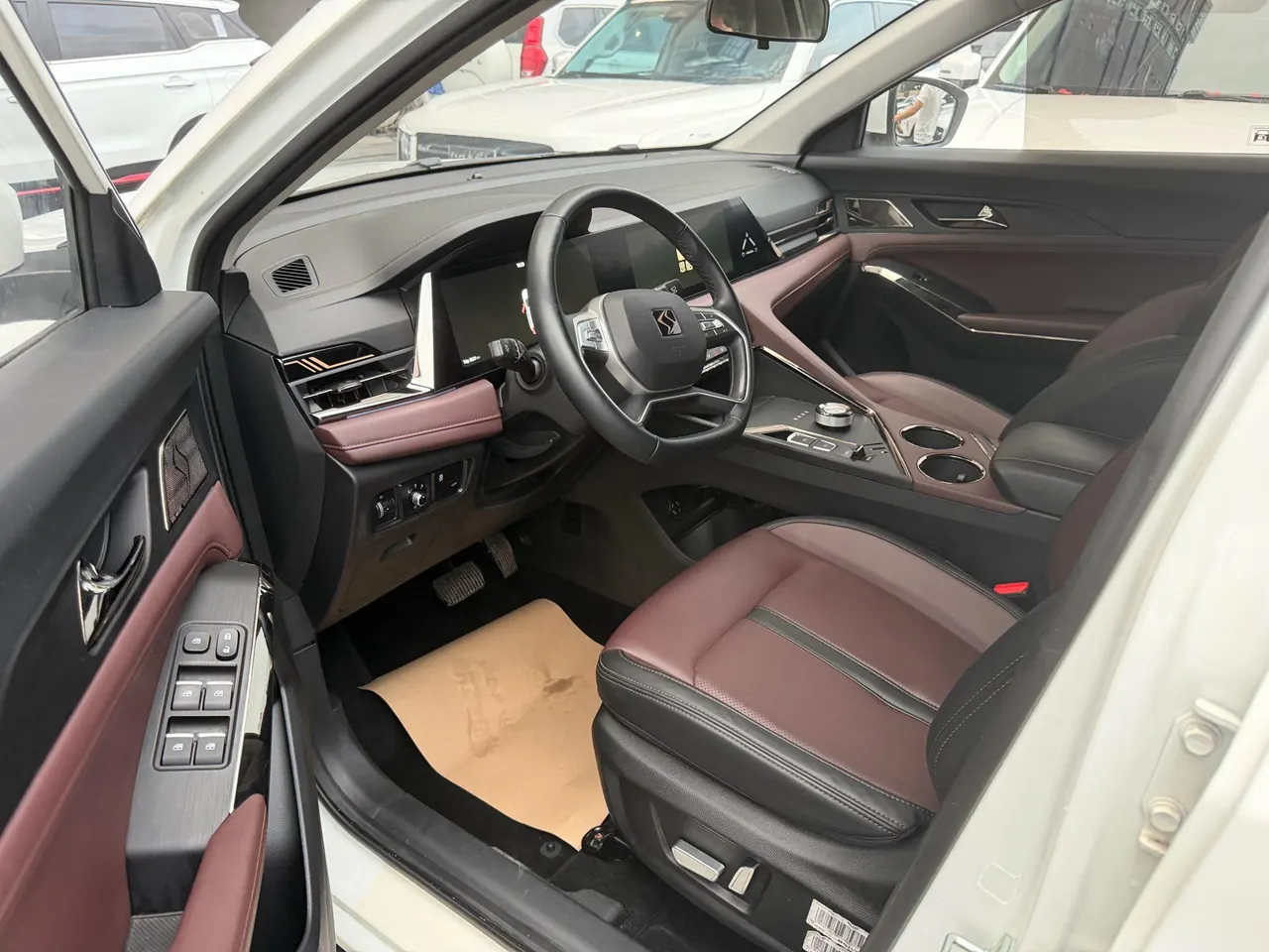 Enranger 2022 Enranger X8 PLUS 1.5TGDI Zhishang Edition 7-seat Automatic Gear 5