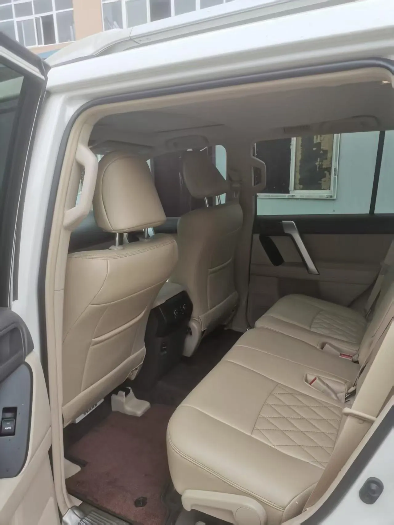 Toyota Prado (Imported) 2023 Prado 4.0 Automatic 3