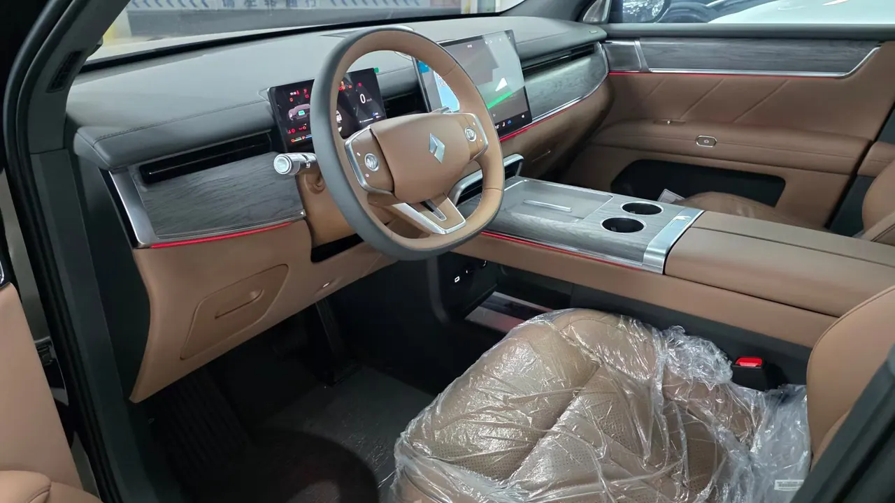 Huajing 2026 Huajing S 1.5T 235km 4-wheel drive dry Kun enjoy Hongmeng automatic gear 3