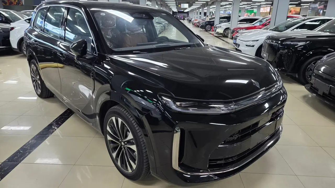 Huajing 2026 Huajing S 1.5T 235km 4-wheel drive dry Kun enjoy Hongmeng automatic gear 6